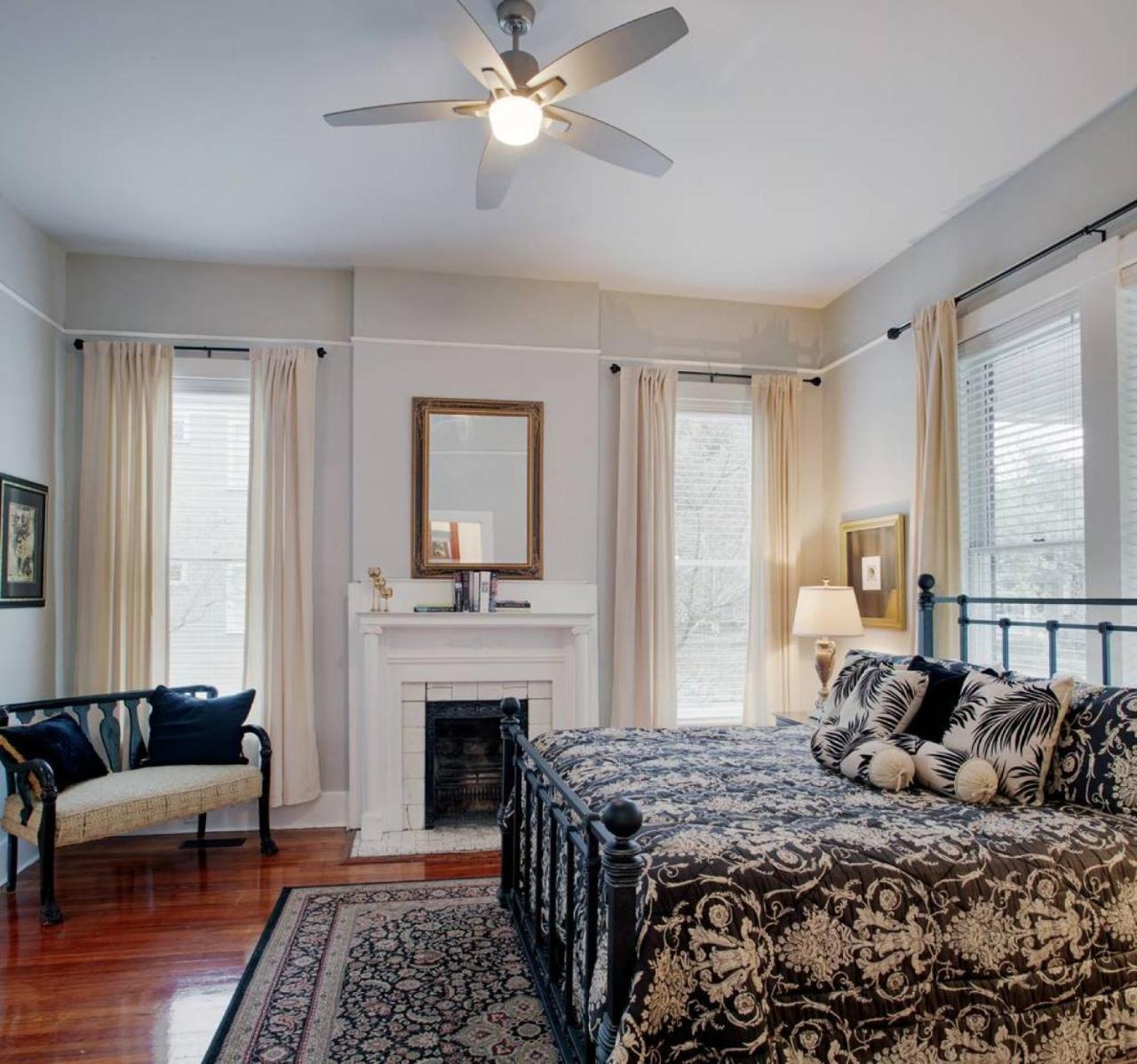 Appartamento 420Waldburg A - Modern Apt With Southern Charm Blocks From Forsyth Savannah Esterno foto